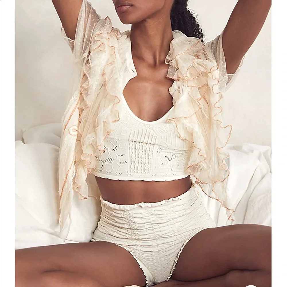 Free People’s Chloe Ruched Ruffle White Shorties Size M/L
